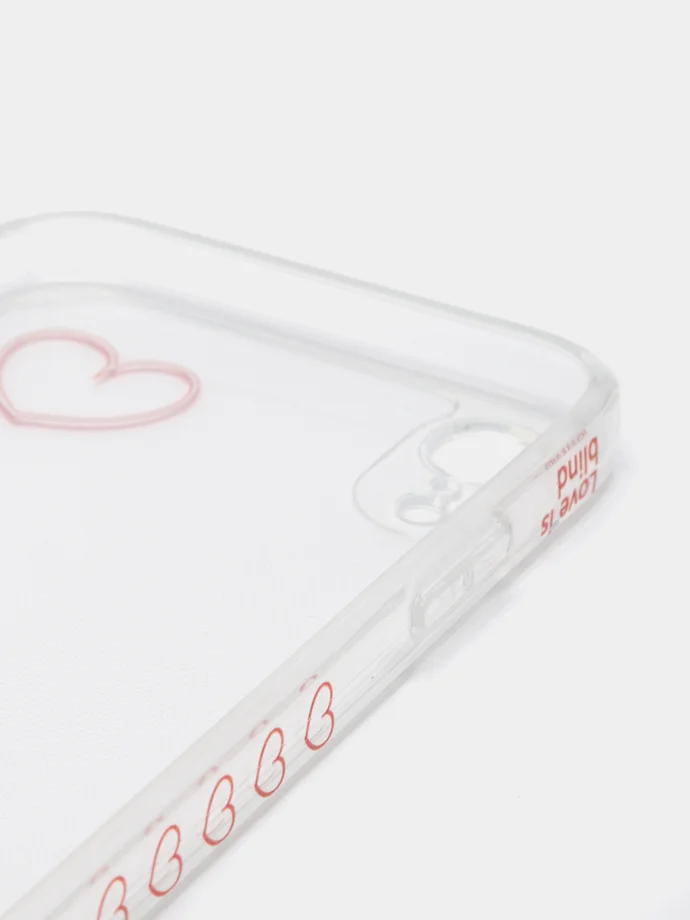 Алый чехол на iPhone 4