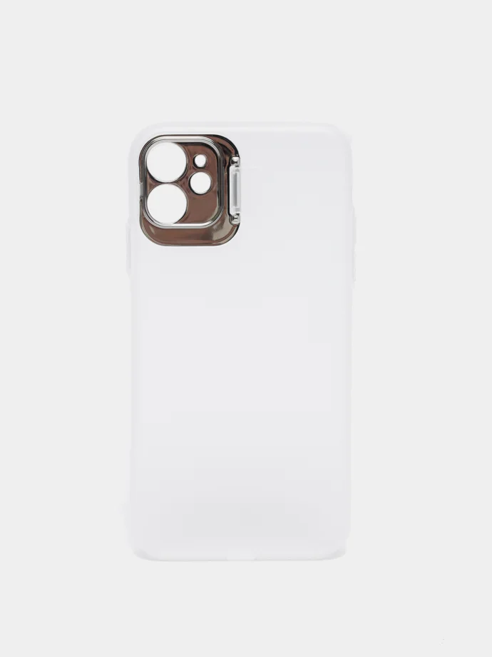 Белый чехол для iPhone 11 пластиковый матовый ультратонкий с защитой камеры