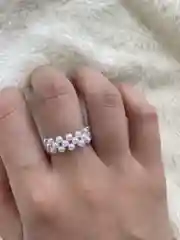 Белый кольцо из искусственного жемчуга