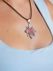 Алый кулон-подвеска из аниме "Рыцарь вампир"