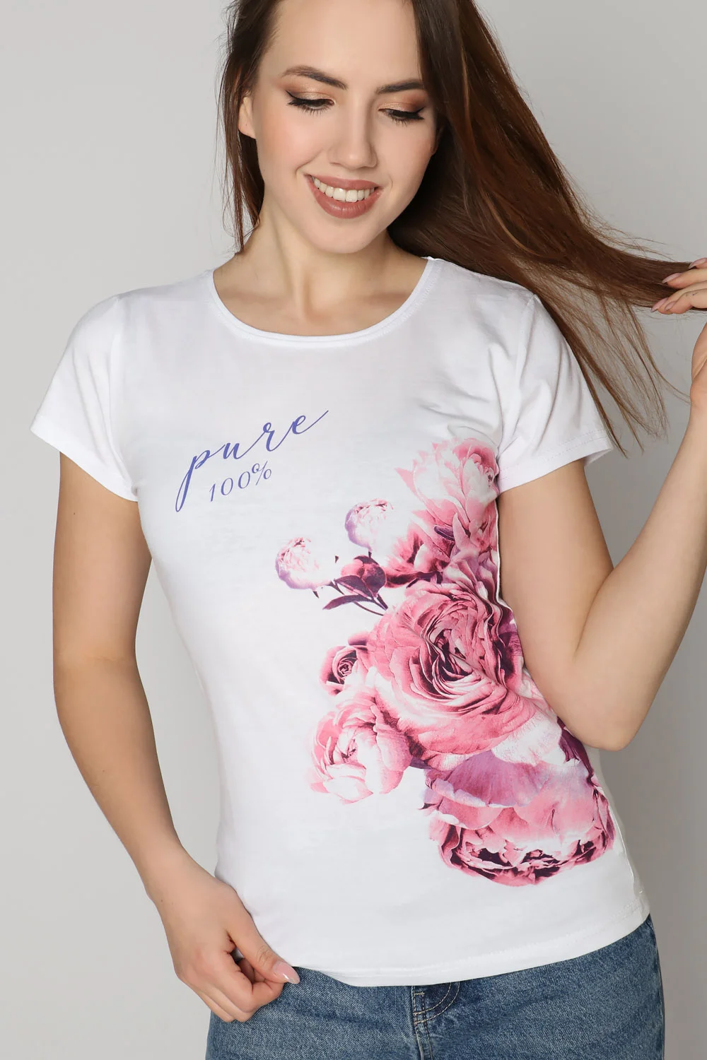 Белый женская футболка "Pink", с принтом, 100% хлопок. На девушку