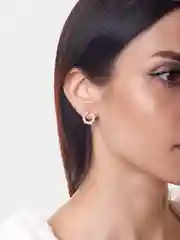 Серьги-гвоздики с жемчугом