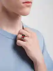 Алый перстень с вставкой, безразмерный