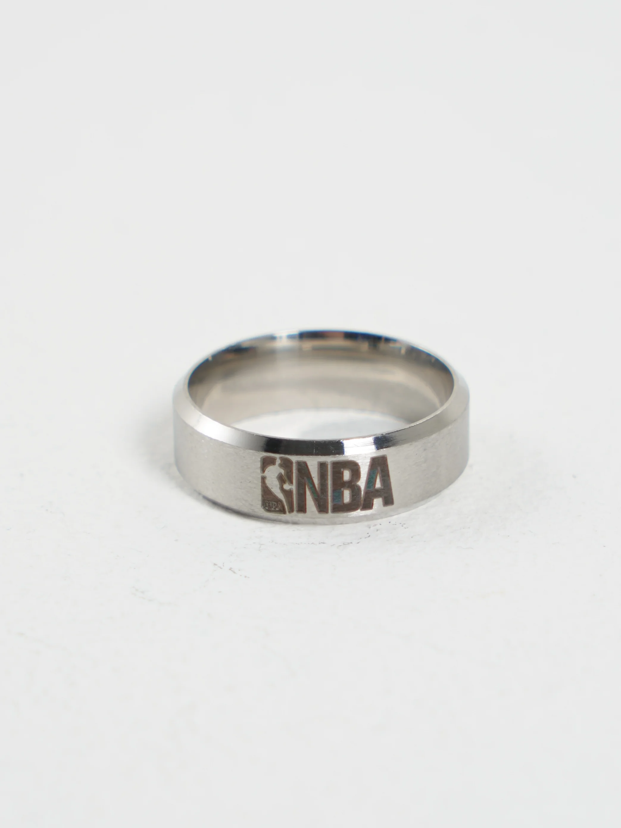 Серый кольцо NBA
