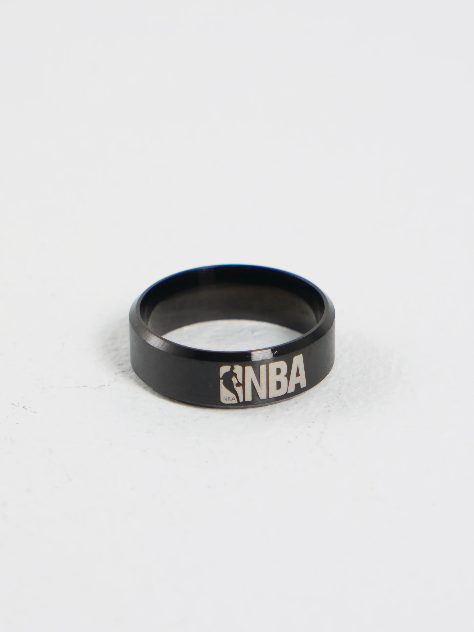 Черный кольцо NBA