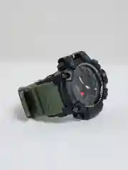 Зелёный хаки часы мужские