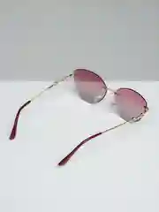 Красный солнцезащитные очки