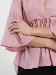 Салатовый браслет нить на удачу