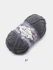 Серый пряжа плюшевая Alize Velluto, 100% микрополиэстер, 100 г, 68 м