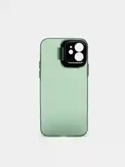 Зеленый чехол для iPhone 12 пластиковый матовый ультратонкий с защитой камеры