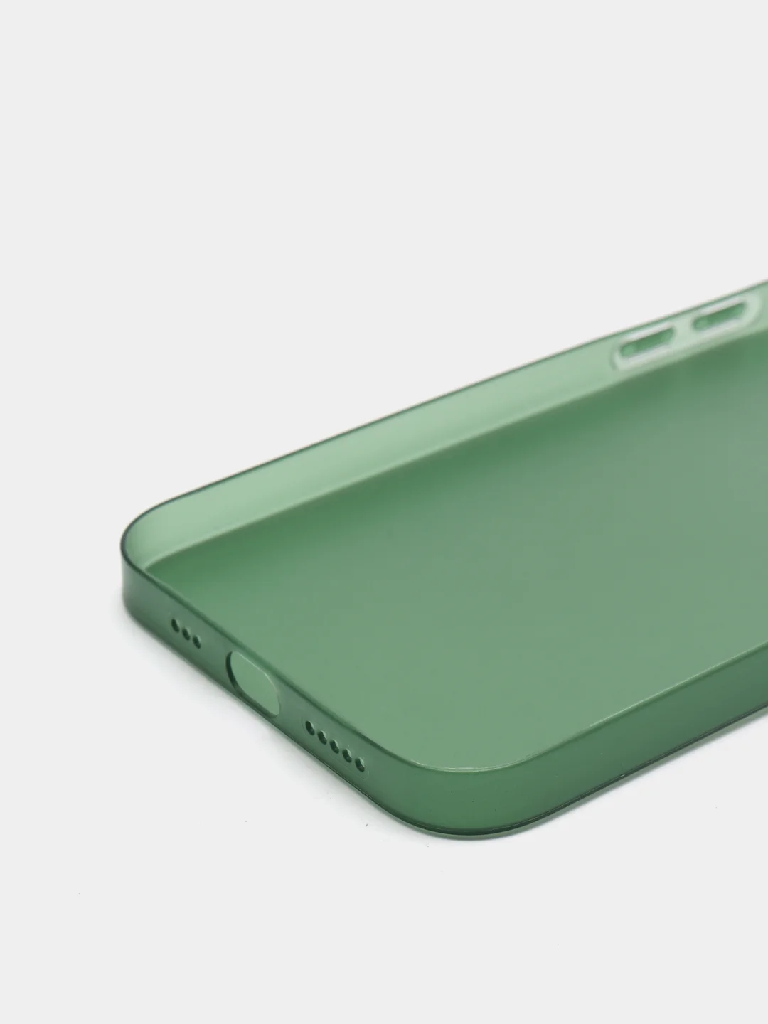 Зеленый чехол для iPhone 12 пластиковый матовый ультратонкий с защитой камеры