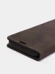 Тёмно-коричневый чехол для iPhone 13 Pro с карманом для карт и подставкой