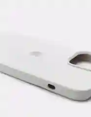 Белый силиконовый защитный чехол для iPhone 13 с закрытым низом