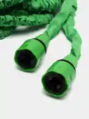 Зеленый шланг для полива