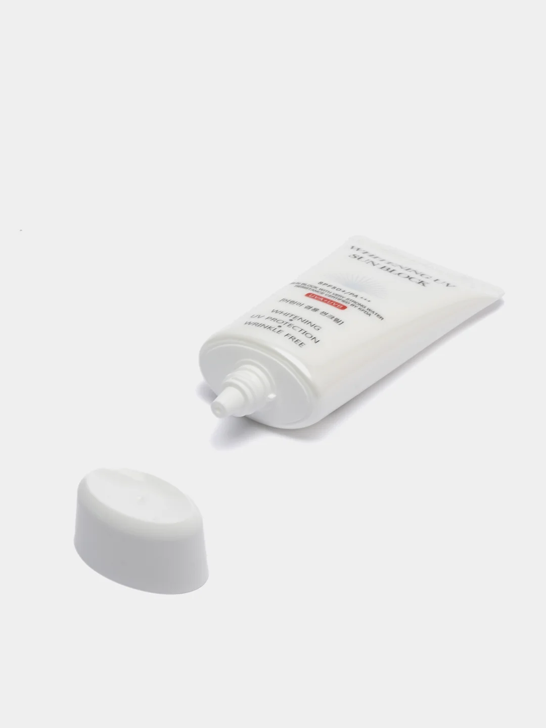 Солнцезащитный крем для кожи лица и тела Jigott SPF50 UVA+UVB WHITENING SUN BLOCK, 70 мл