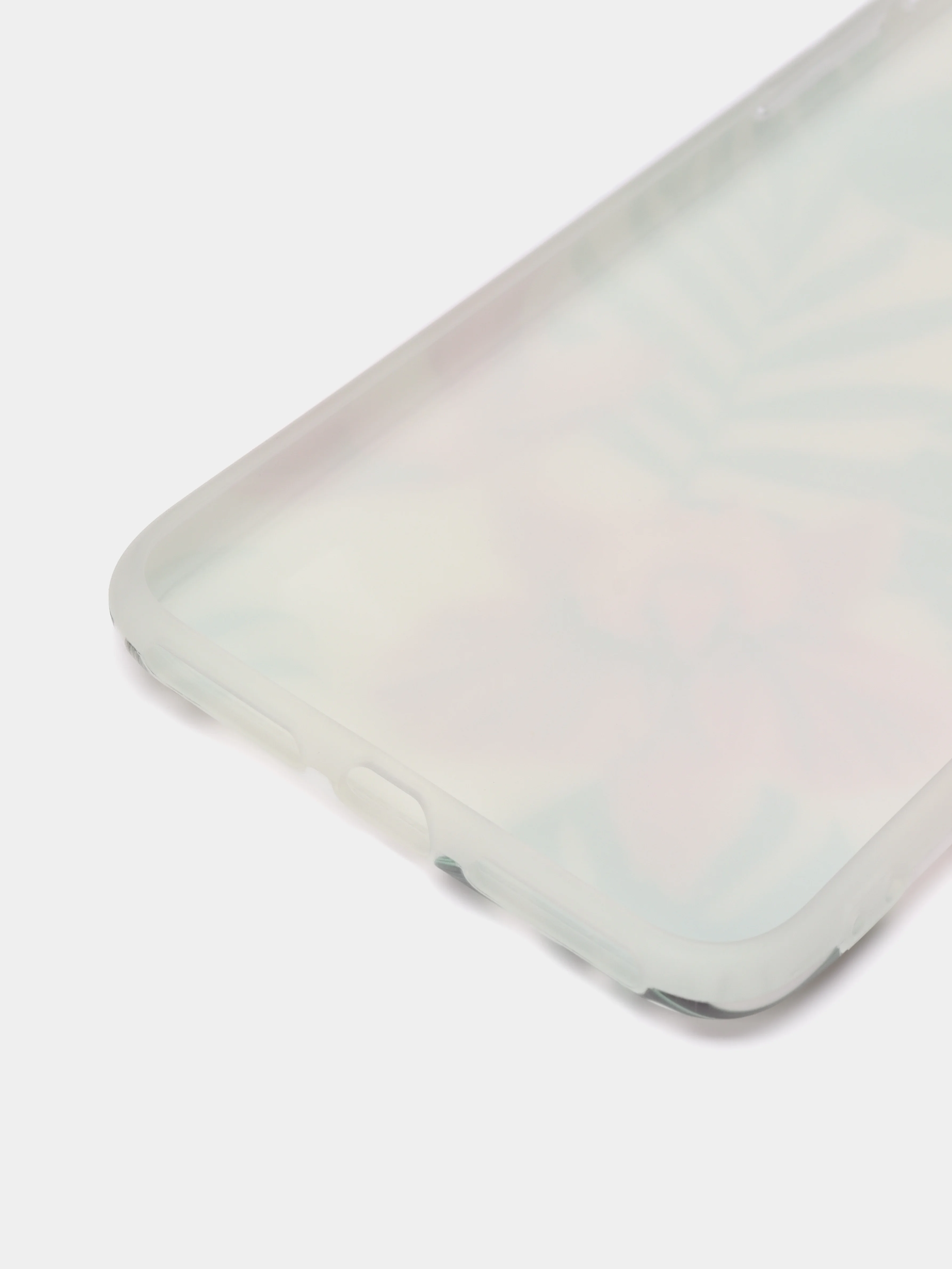 Розовый чехол для IPhone