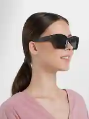 Стильные солнцезащитные очки унисекс