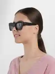 Стильные солнцезащитные очки унисекс