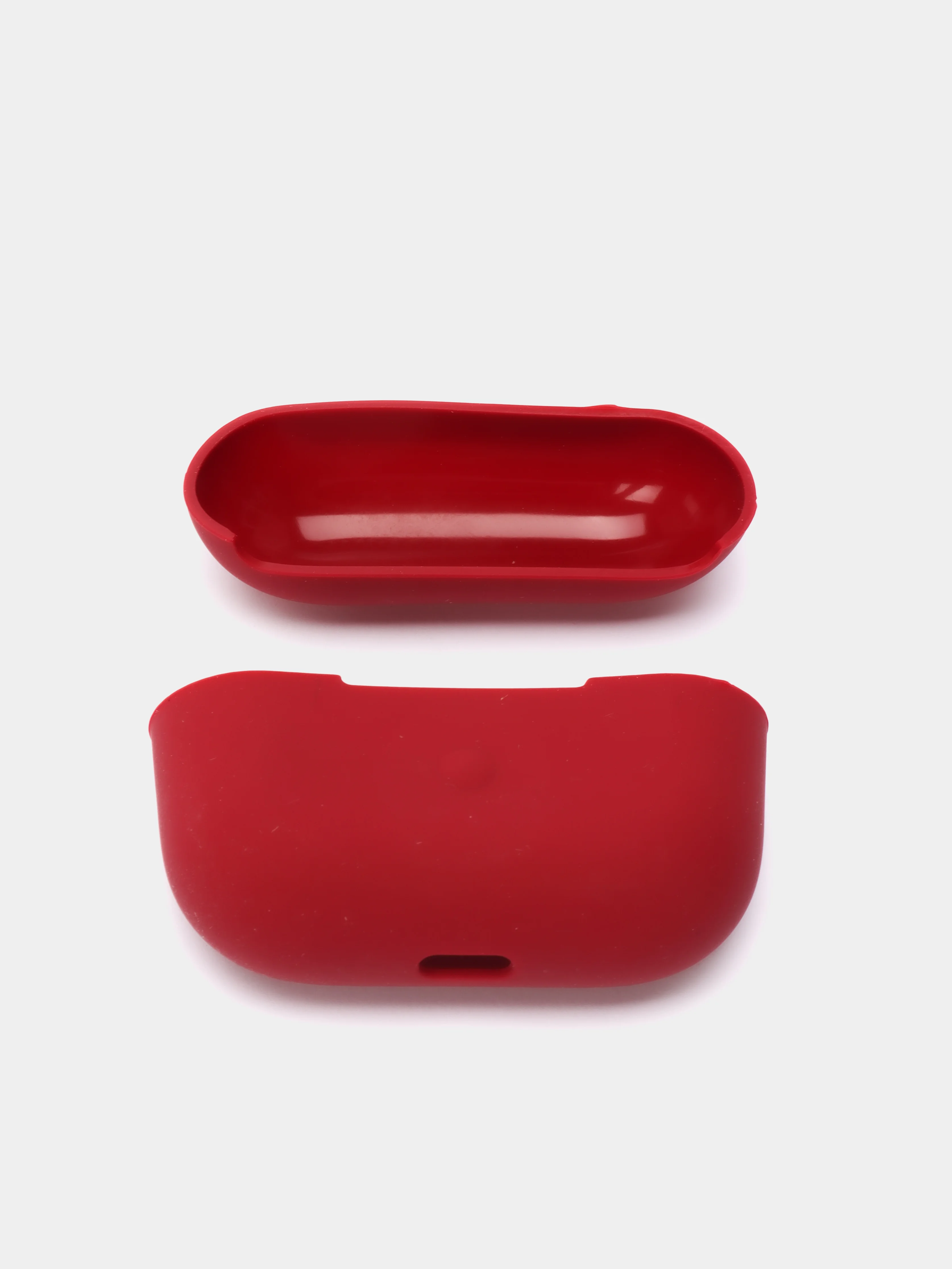 Багровый силиконовый защитный чехол для Apple Airpods Pro