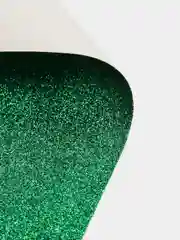 Зеленый кожзам с мелкими блестками искуственная кожа для бантиков