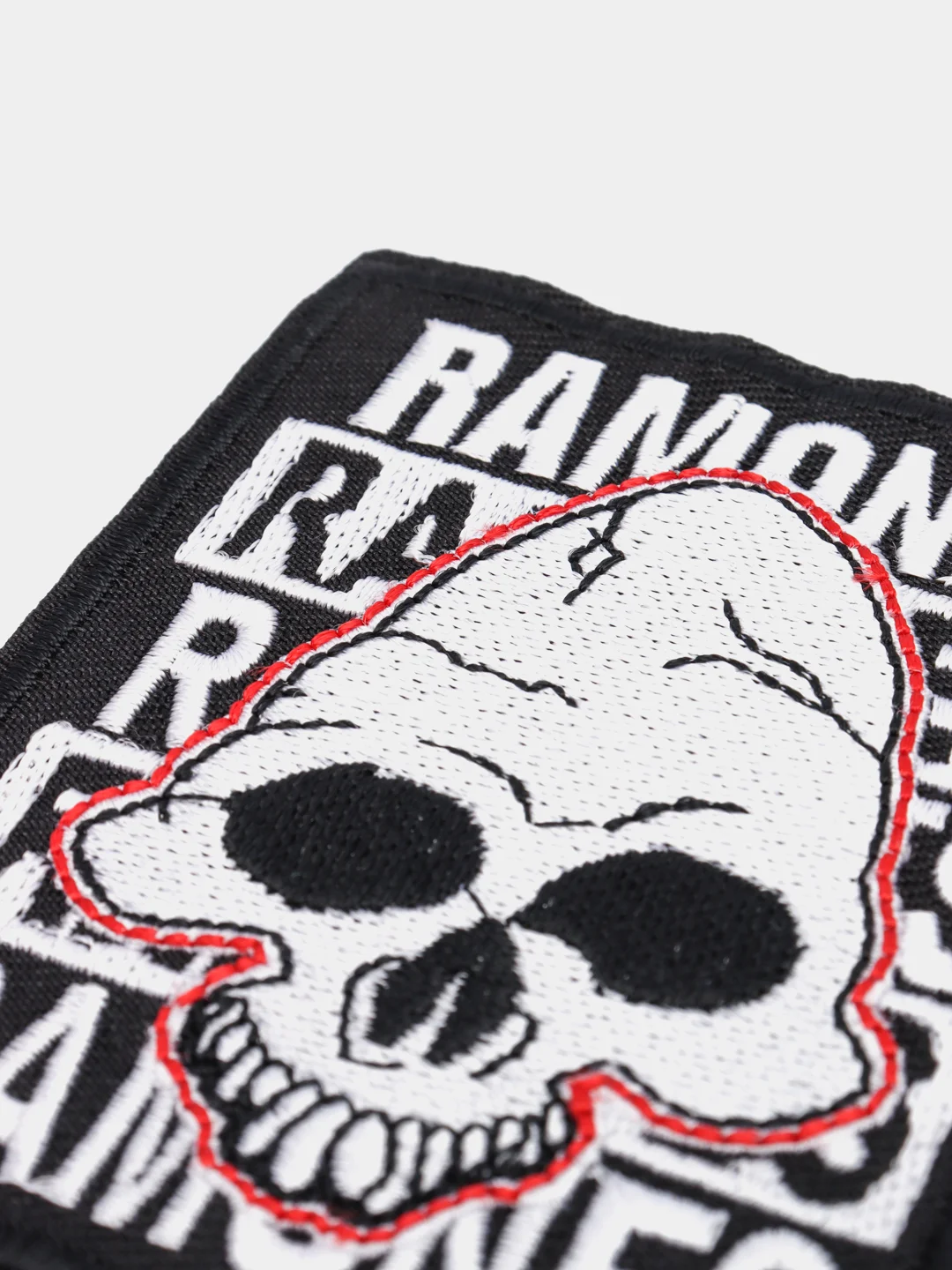 Термонашивка "Ramones с черепом"