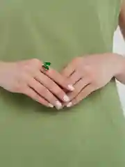 Зеленый кольцо "Бабочка"