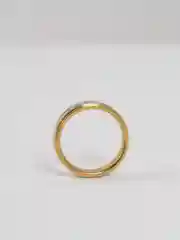 Золотой обручальное кольцо