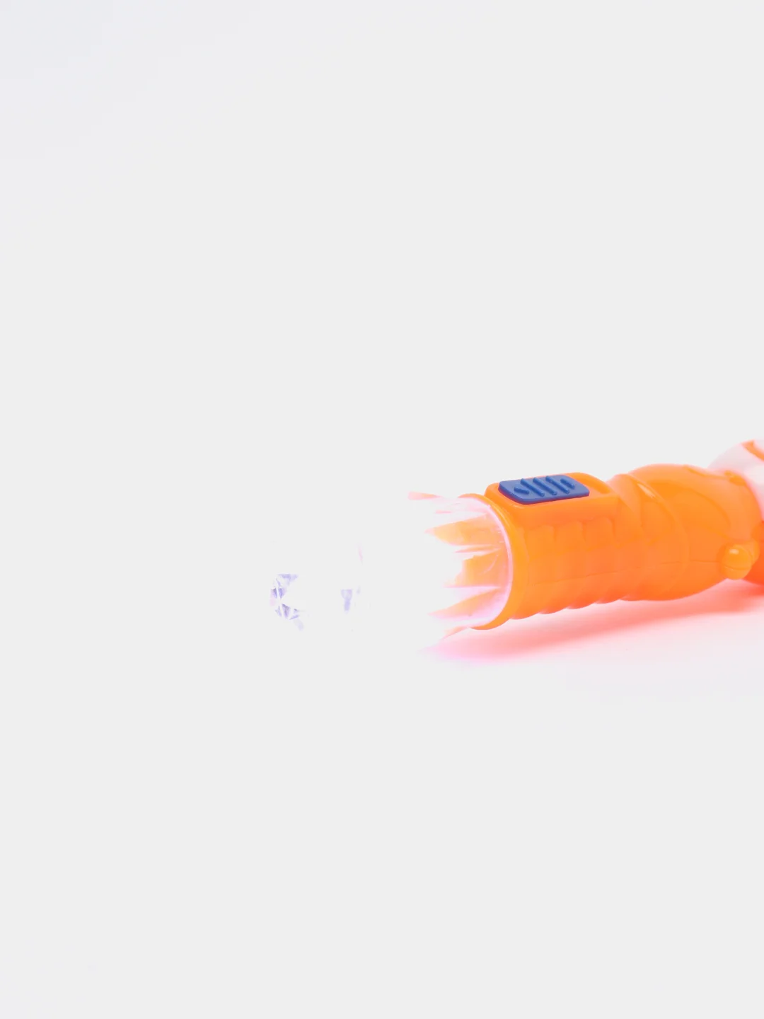 Оранжевый фонарь ручной "Человечек", 1 LED, 2.2 х 8.2 см