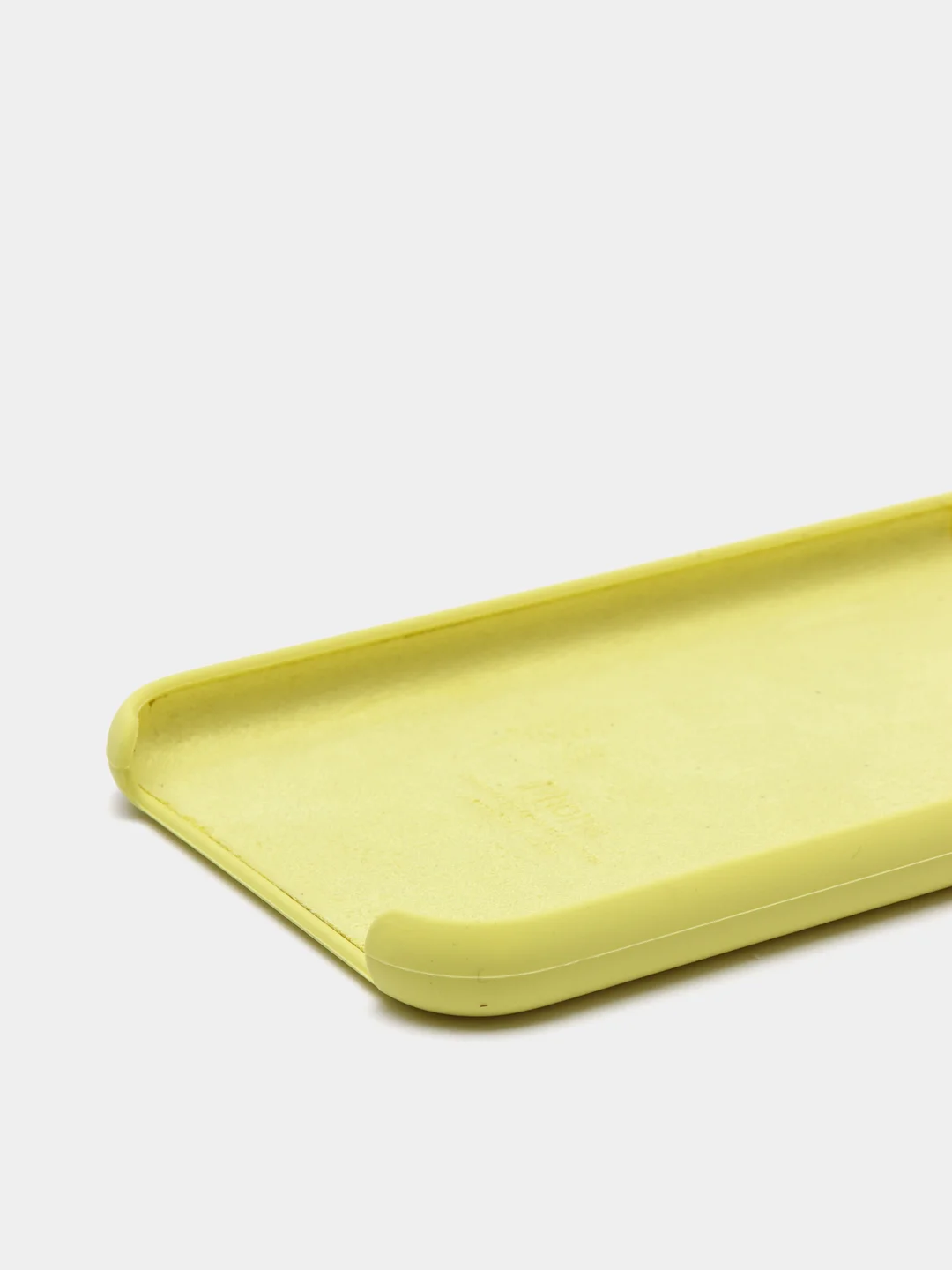 Желтый чехол Silicone Case для iPhone 11 Pro