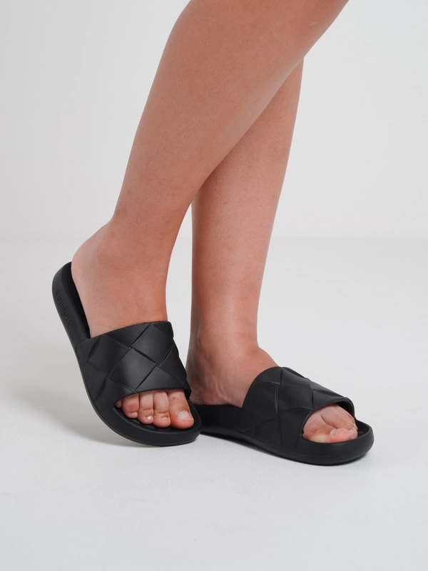 Сланцы женские, размеры 37-40