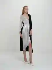 Серебряный платье женское, с V-образным вырезом