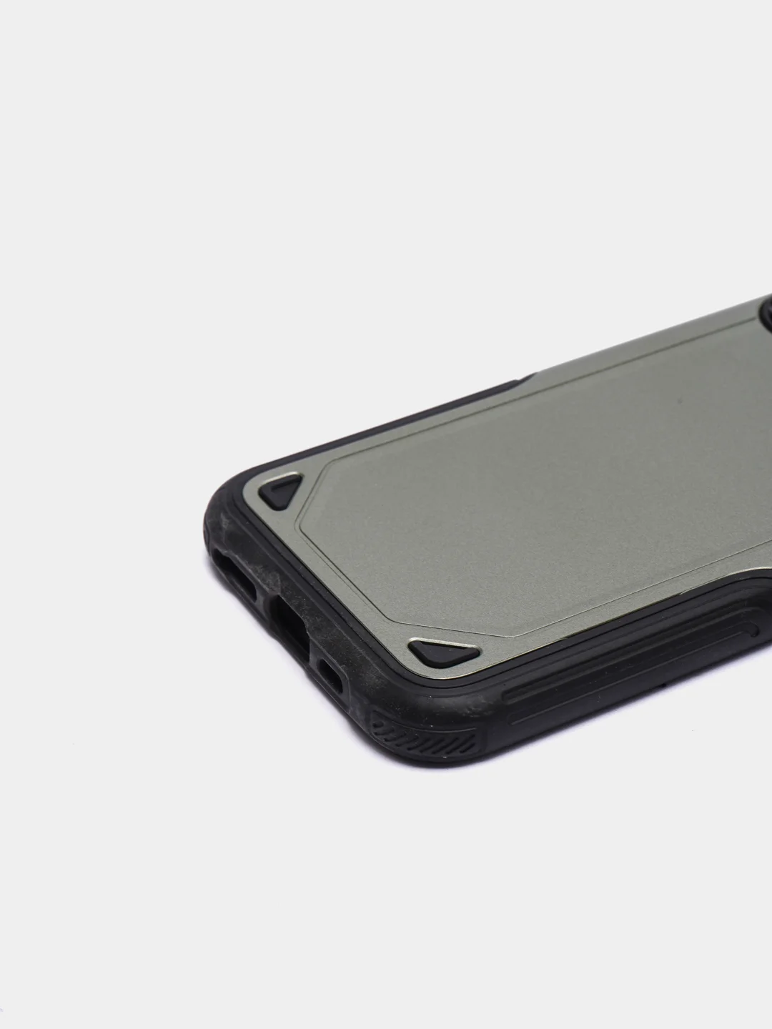 Оливковый чехол для iPhone 11 Pro