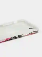 Розовый чехол для IPhone