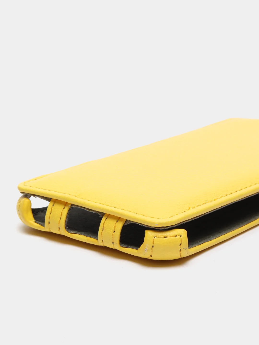 Желтый чехол флип для iPhone 6