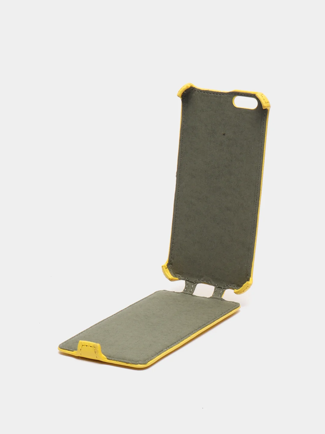 Желтый чехол флип для iPhone 6