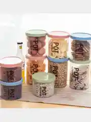 Зеленый пластиковая банка для хранения круп, продуктов