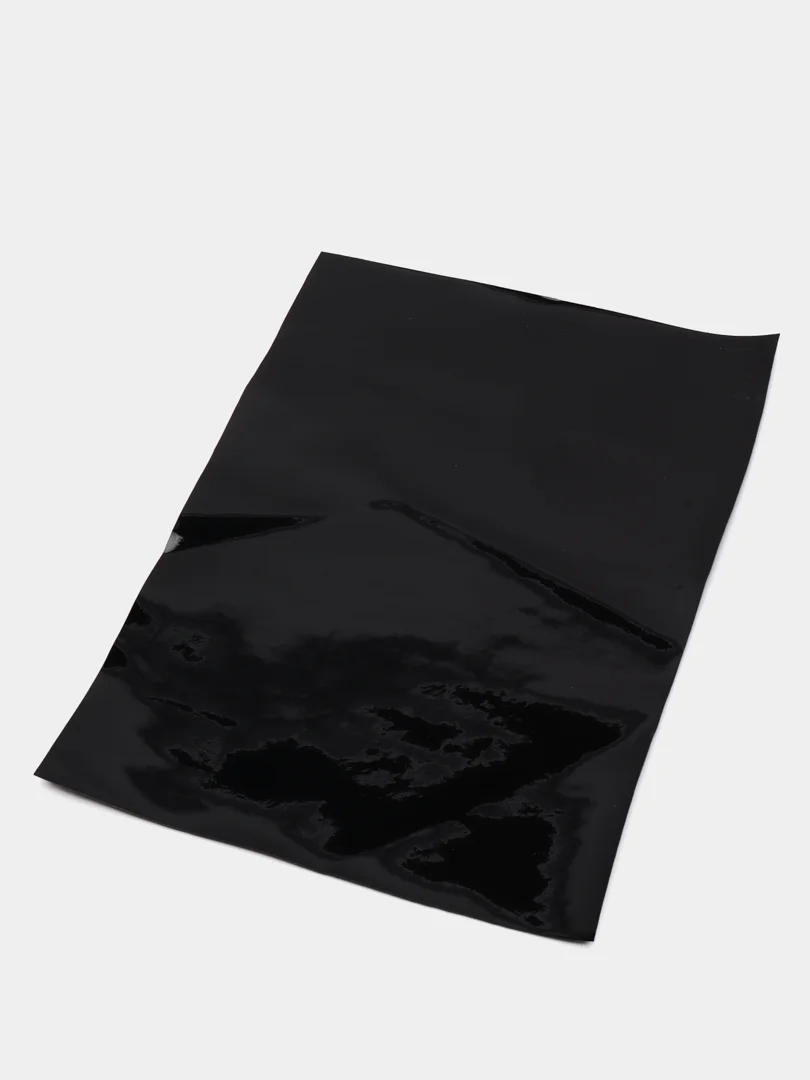 Черный кожзам голография 20*27 см