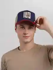 Красный кепка сетчатая