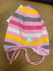 Алый шапка для мальчика и девочки
