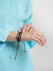 Серый браслет