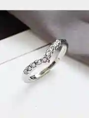 Серебряный кольцо с фианитами "Сердце"