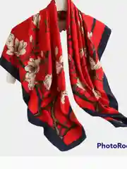 Платок с цветочным принтом