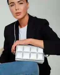 Серебряный сумка геометрической формы
