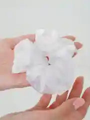 Белый шелковая резинка для волос, ручная работа