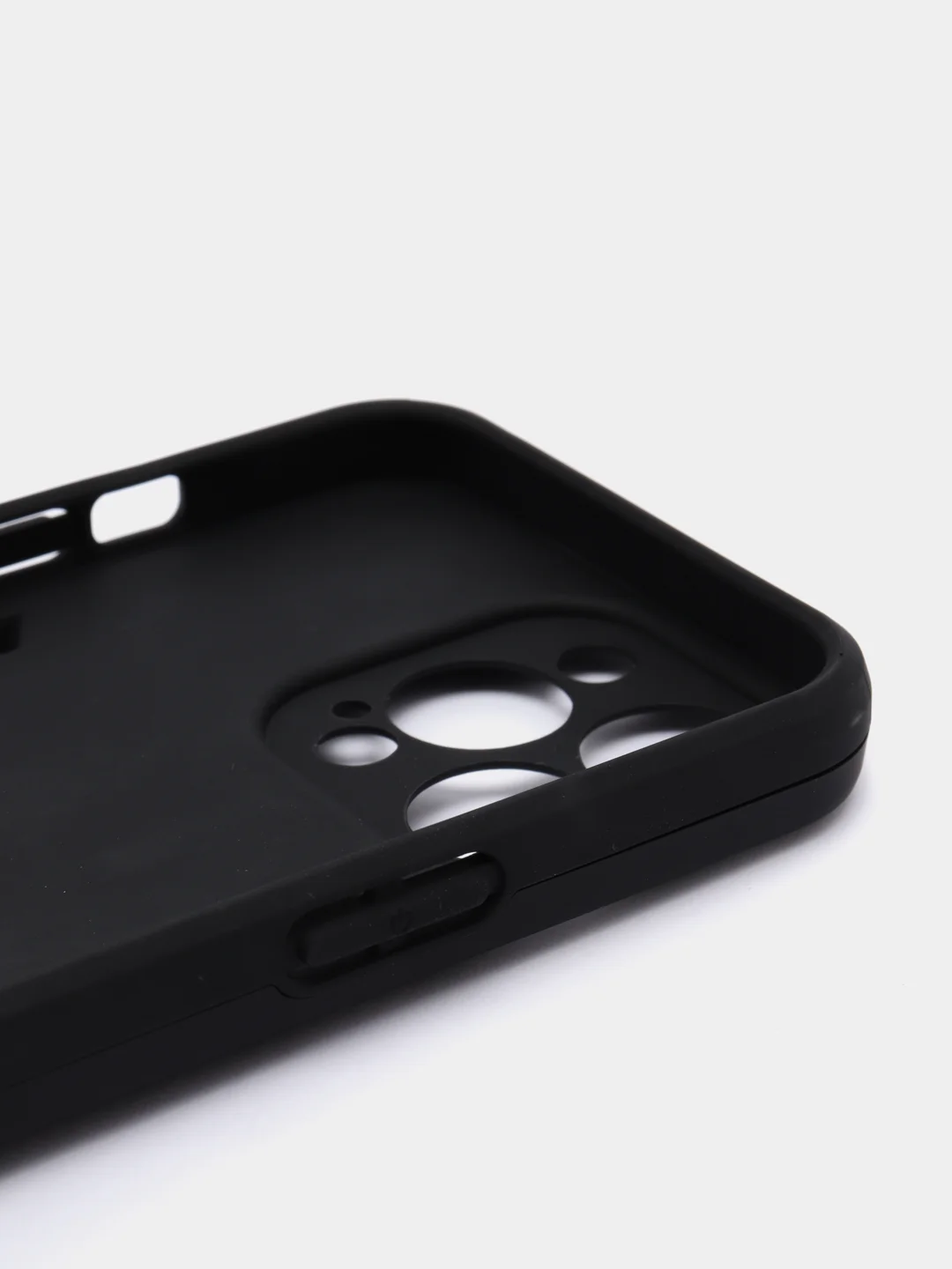Угольный чехол Apple iPhone 13 Pro противоударный с металлической подставкой