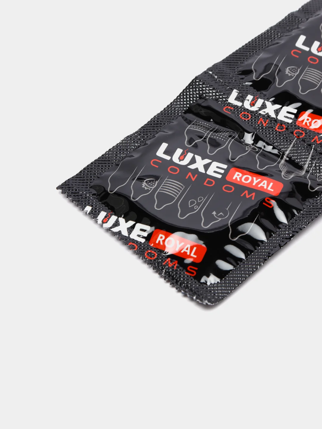 Презервативы LUXE ROYAL CHERRY COLLECTION гладкие с ароматом вишни 3 штуки