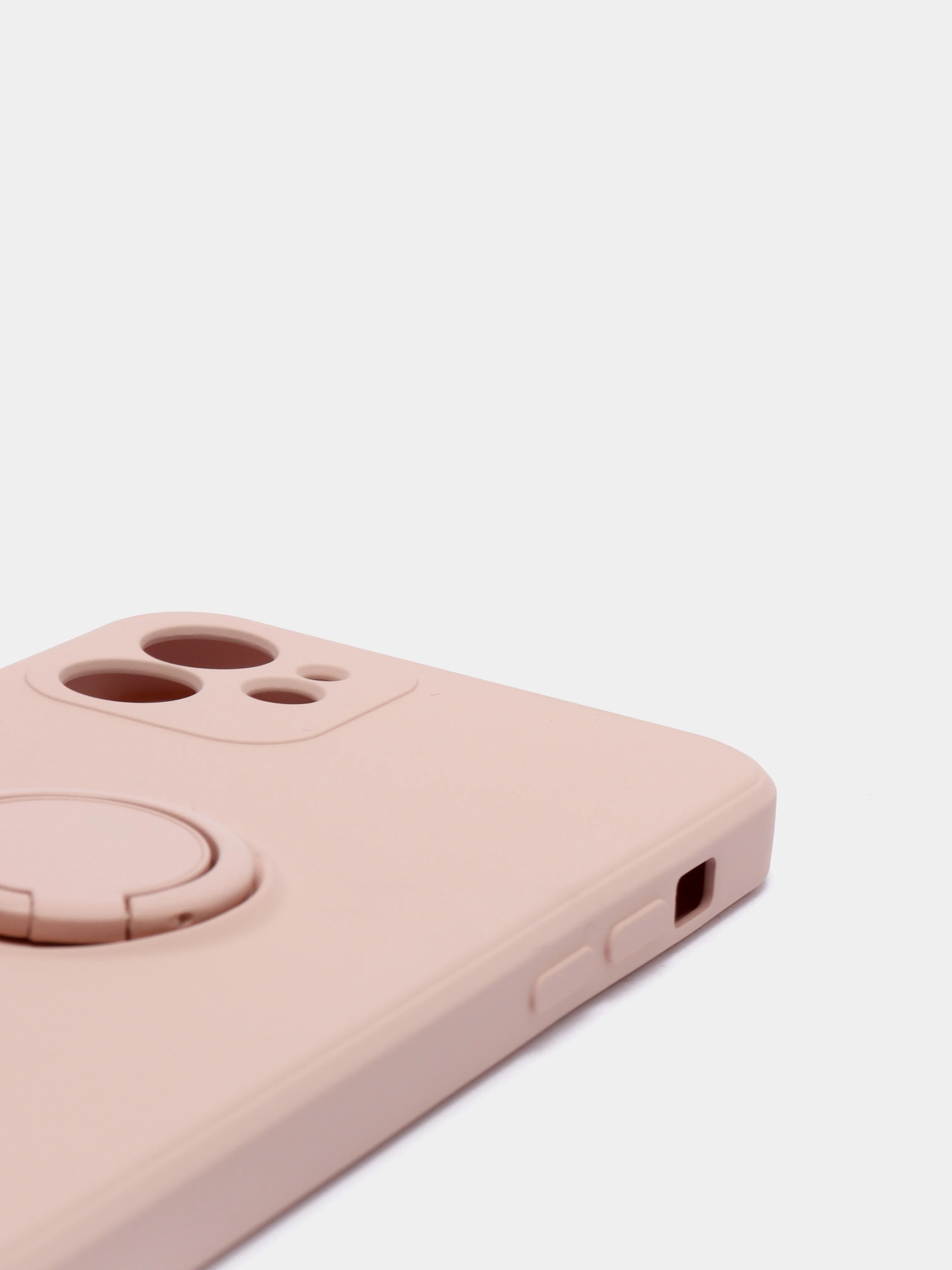 Розовый чехол силиконовый с кольцом на iPhone 12