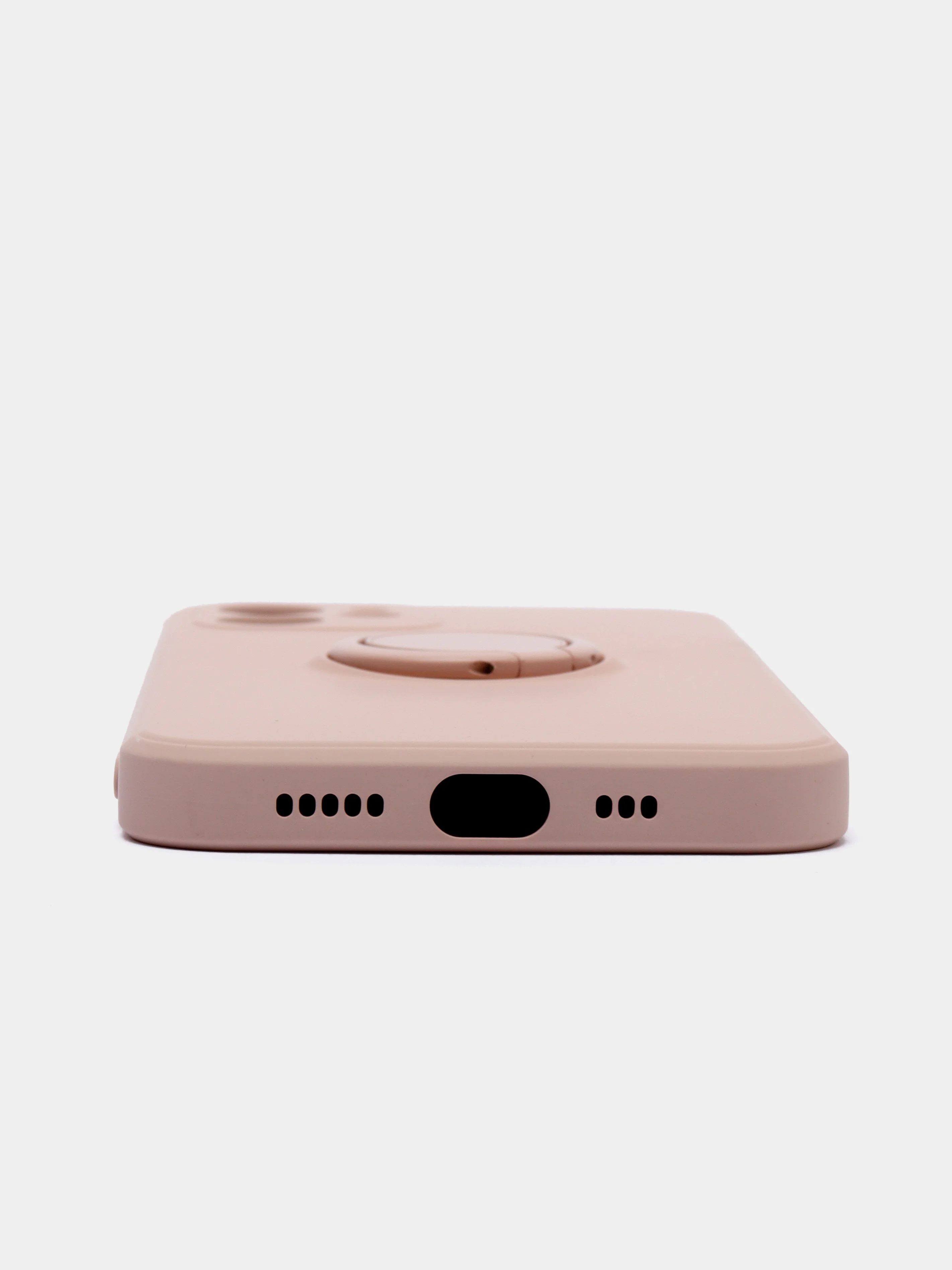 Розовый чехол силиконовый с кольцом на iPhone 12