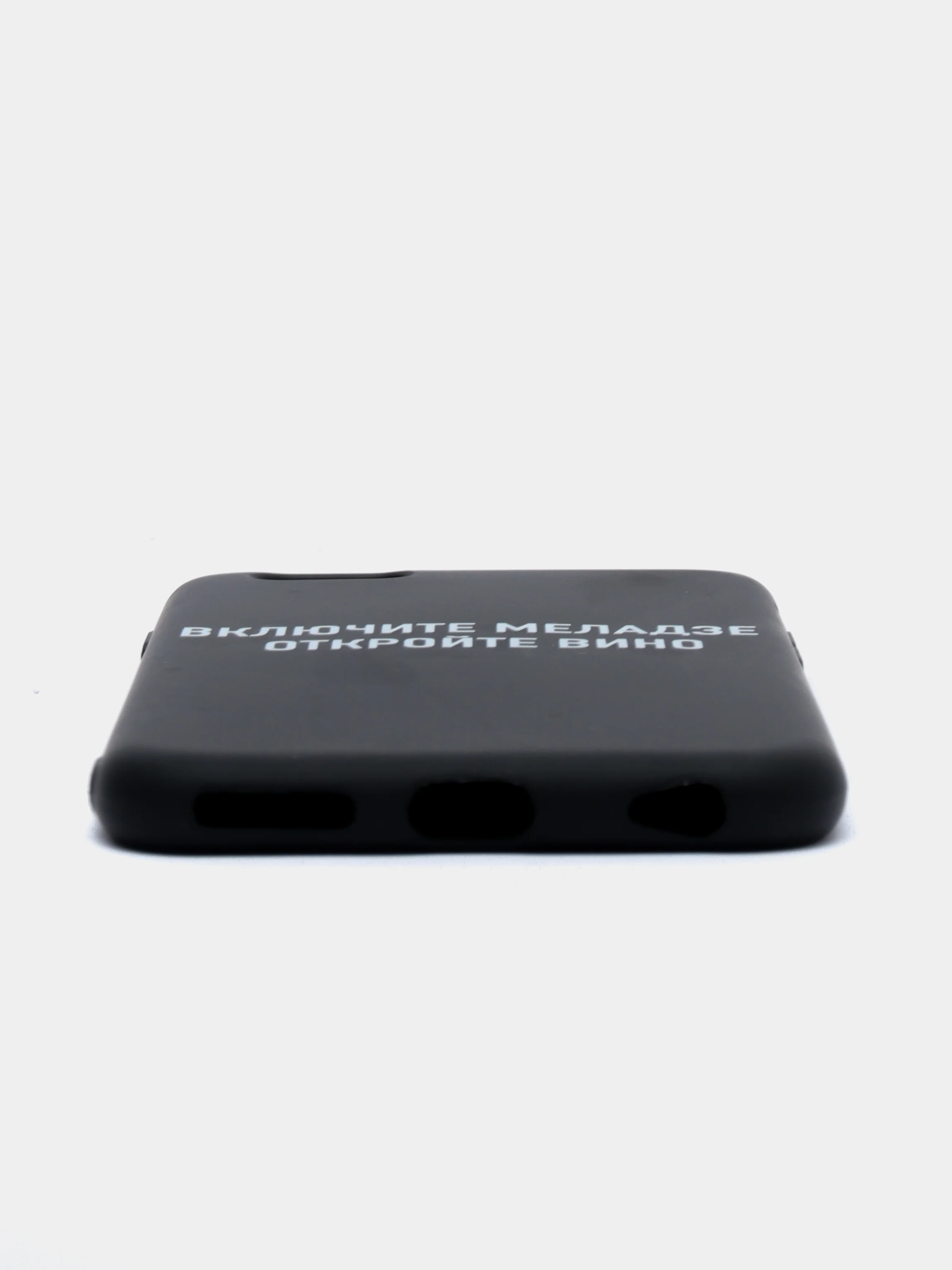 Фиолетовый силиконовый чехол с надписями для iPhone X/Xs, Xr, 11, 12/12Pro, 13/13Pro, 14/14Pro