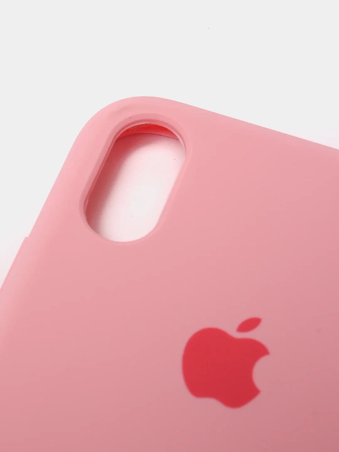 Пастельно-коралловый чехол Silicone Case для iPhone XR, с открытым низом
